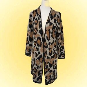 Chic Leopard Print Cardigan